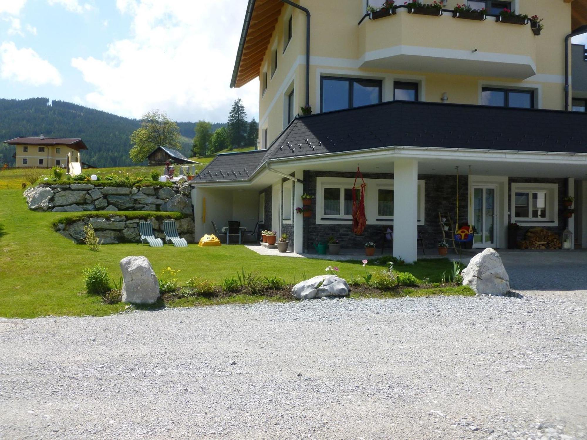 Ferienwohnung Bergblick Filzmoos Buitenkant foto