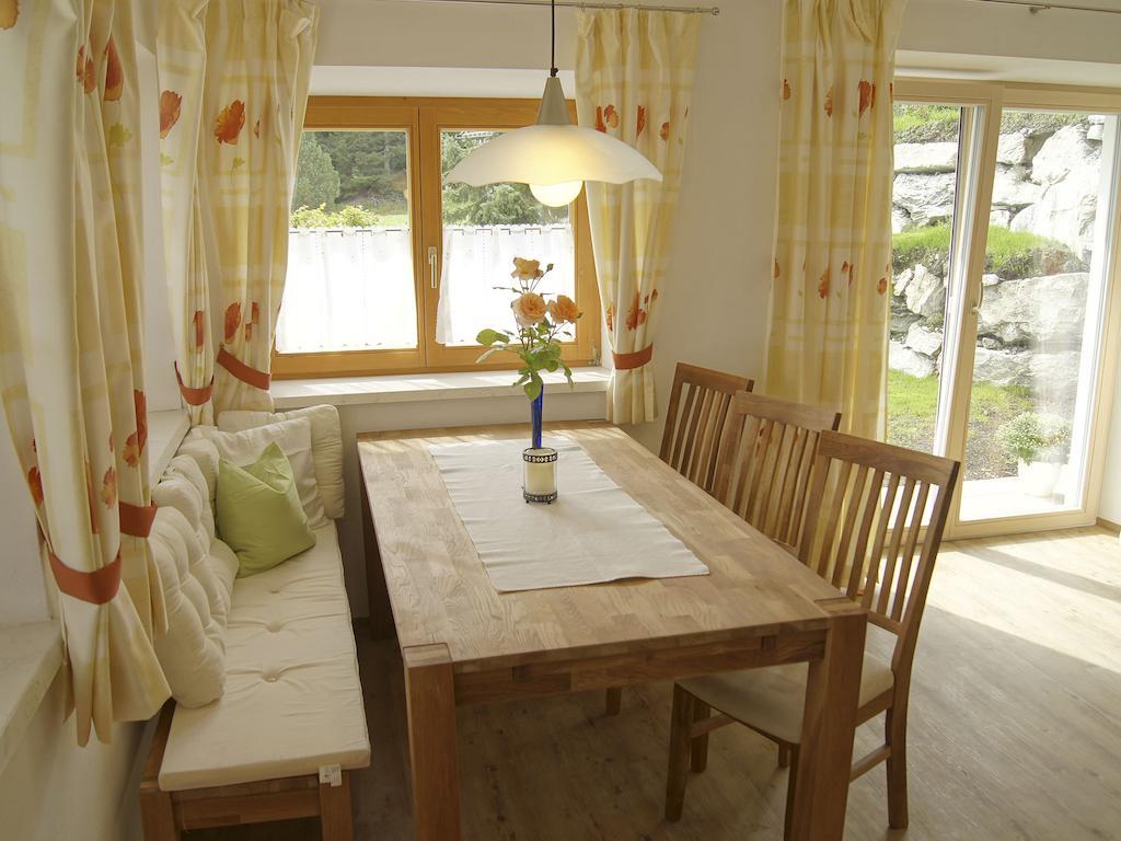 Ferienwohnung Bergblick Filzmoos Kamer foto